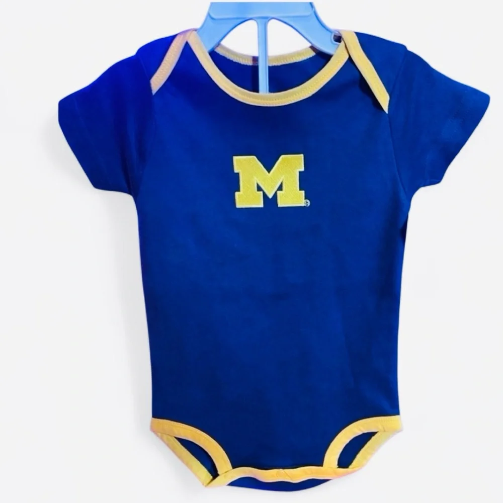 University of Michigan (UofM) Maze & Blue Infant Onesie. Authentic. Unisex. NWT